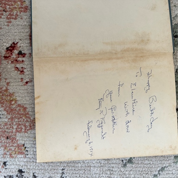 1953 God Loves You: Our Family's Favorite Stories and Prayers Vintage 1953 - Picture 10 of 11